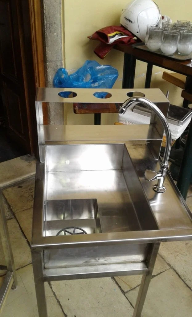 Ανοξείδωτος νεροχύτης για καφετέρια με ενσωματωμένο coffee dripper