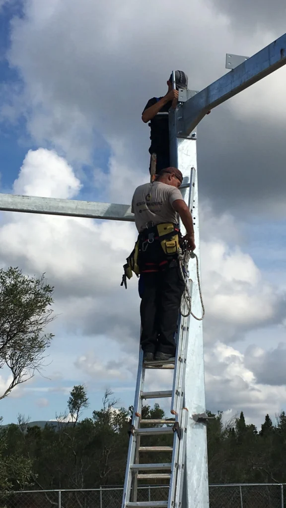 Εγκατάσταση μεταλλικού σκελετού για την ανέγερση μεταλλικού κτιρίου