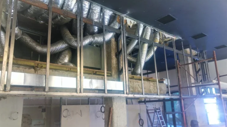 Μεταλλικός σκελετός για την εγκατάσταση Viroc σε οροφή